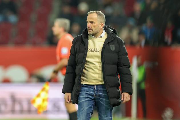 Head Coach Manuel Baum FC Augsburg , FC Augsburg vs 1 FC Union Berlin, Football, 1 Bundesliga, 17 Matchday, 15 01 2026 DFB regulations prohibit any use of photographs as image sequences and or quasi video Augsburg Bayern Germany Copyright: xkolbert-press ChristianxKolbertx