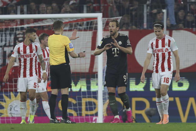 Harry Kane FC Bayern München gestures, gestures during the Bundesliga match between 1 FC Köln and FC Bayern München, RheinEnergieSTADION on January 14, 2026 in Köln, Germany Photo by Oliver Kaelke DeFodi Images Harry Kane FC Bayern München gestures during the Bundesliga match between 1 FC Köln and FC Bayern München at RheinEnergieSTADION on January 14, 2026 in Köln, Germany Photo by Oliver Kaelke DeFodi Images DFL regulations prohibit any use of photographs as image sequences and or quasi video Photo by Oliver Kaelke DeFodi Images