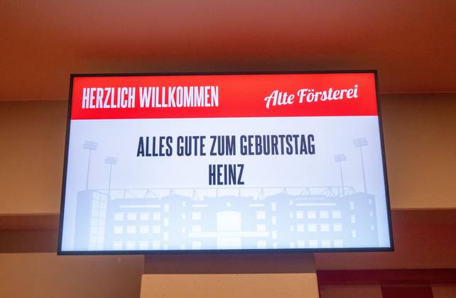 Soccer, men, season 2025 2026, 1 Bundesliga, 1 FC Union Berlin, former coach Heinz Werner celebrates his 90th birthday 27 12 in the VIP area in the stadium An der Alten Försterei, welcome on the floor, 16 01 2026, Copyright: xMatthiasxKochx