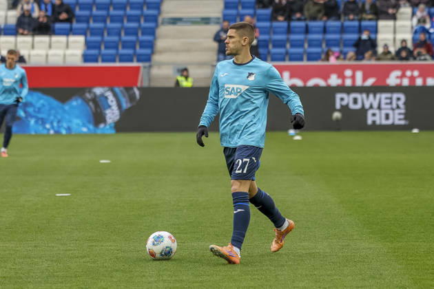 Andrej Kramaric TSG Hoffenheim, 27 warming up before the start of the match , Germany, Soccer, 1 Bundesliga, Matchday 18, 2025 2026, TSG Hoffenheim vs Bayer 04 Leverkusen, 17 01 2026, Sinsheim PreZero Arena Baden Württemberg Germany Copyright: xGrantxHubbsx