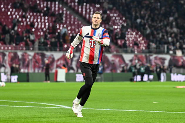Soccer I Men I Season 2025 2026 I Bundesliga I 18 Matchday I RB Leipzig FC Bayern Munich I 17 01 2026 Manuel Neuer 1, FC Bayern Munich comes onto the pitch for warm-up Crop, close-up, portrait, portrait, single photo, single image, body Leipzig Red Bull Arena Saxony Germany Copyright: xLobeca InesxHähnelx
