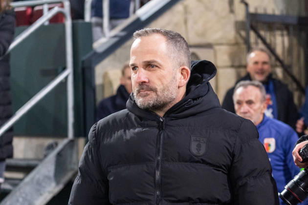 Manuel Baum FC Augsburg, Head Coach , GER, FC Augsburg vs SC Freiburg, Football, Bundesliga, Matchday 18, Season 2025 2026, 18 01 2026, DFL REGULATES PROHIBIT ANY USE OF PHOTOGRAPHS AS IMAGE SEQUENCES AND OR QUASI VIDEO, GER, FC Augsburg vs SC Freiburg, Football, Bundesliga, Matchday 18, Season 2025 2026, 18 01 2026 Augsburg Copyright: xEibner-Pressefoto MaxxVogelx EP_MVL