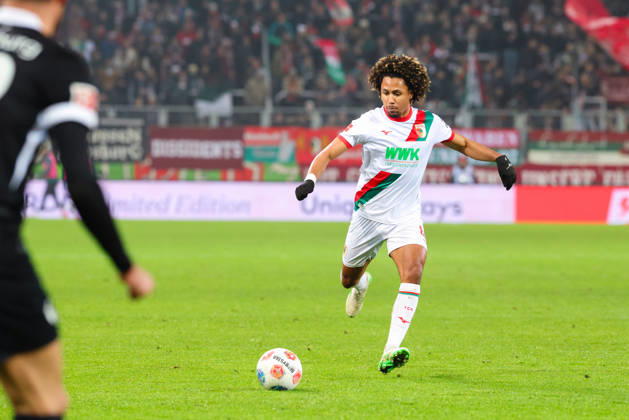 Han Noah Massengo 4, FC Augsburg at the match between FC Augsburg v SC Freiburg, Football, Men, Bundesliga, 2025 2026, Matchday 18 on 18 01 2026 in Augsburg, WWK Arena DFL and DFB regulations prohibit any use of photographs as image sequences and or quasi video Bayern Germany