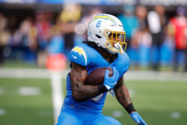 INGLEWOOD, CA - OCTOBER 5: Los Angeles Chargers running back Omarion Hampton (8) runs the football during the NFL, American Football Herren, USA game between the Washington Commanders and the Los Angeles Chargers on October 05, 2025, at SoFi Stadium in Inglewood, CA. (Photo by Jevone Moore Icon Sportswire) NFL: OCT 05 Commanders at Chargers EDITORIAL USE ONLY Icon20251005030