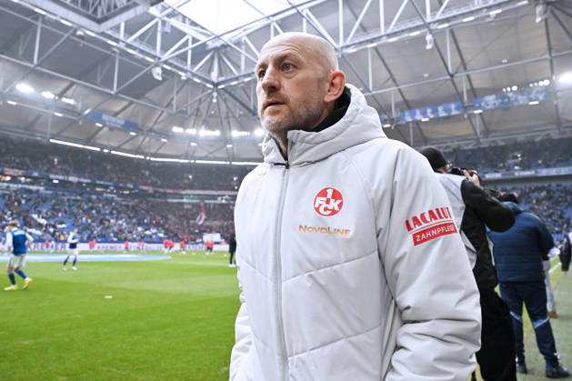 Coach Torsten Lieberknecht 1 FC Kaiserslautern 25 01 2026, Football 2 Bundesliga, Season 2025 2026, 19 Matchday, FC Schalke 04 1 FC Kaiserslautern 2 2 DFL regulations prohibit any use of photographs as image sequences and or quasi video Gelsenkirchen Veltins Arena Nordrhein Westfalen Germany Team2