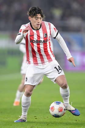 Yuito Suzuki SC Freiburg in action, am Ball, Einzelaktion waehrend des spiels der Bundesliga zwischen Sport Club Freiburg und 1 FC Köln, Europa Park Stadion am 25 January 2026 in Freiburg, Germany Photo by Harry Langer DeFodi Images Yuito Suzuki SC Freiburg controls the Ball during the Bundesliga match between Sport Club Freiburg and 1 FC Köln at Europa Park Stadion on January 25, 2026 in Freiburg, Germany Photo by Harry Langer DeFodi Images DFL regulations prohibit any use of photographs as image sequences and or quasi video Photo by Harry Langer DeFodi Images DFL regulations prohibit any use of photographs as image sequences and or quasi video
