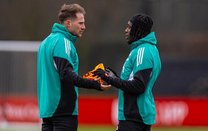 Football - UEFA Champions League - Liverpool FC v QarabaÄü FK - MD-1 LIVERPOOL, ENGLAND - Tuesday, January 27, 2026: Liverpool s Alexis Mac Allister (L) and Jeremie Frimpong during a training session at the AXA Training Centre ahead of the UEFA Champions League match between Liverpool FC and QarabaÄü FK. (Photo by David Rawcliffe Propaganda) LIVERPOOL AXA Training Centre MERSEYSIDE ENGLAND Copyright: xDavidxRawcliffex P2026-01-27-Liverpool_ Qarabag_MD-1-2