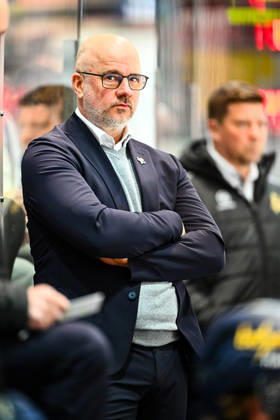 Stefan Nyman Head Coach, Head Coach, Iserlohn Roosters , GER, Iserlohn Roosters vs Adler Mannheim, Ice Hockey, Penny DEL, 44 Matchday, Season 2025 2026, 27 01 2026, GER, Iserlohn Roosters vs Adler Mannheim, Ice Hockey, Penny DEL, 44 Matchday, Season 2025 2026, 27 01 2026 Iserlohn Copyright: xJonasxBrockmann Eibner-Pressefotox EP_JBN