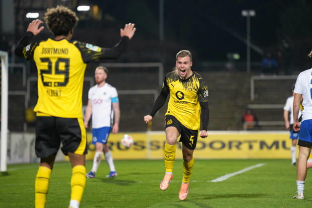 Friday, 30 01 2026 Season 2025 2026 20 Matchday Regionalliga West at Stadion Rote Erde, Dortmund, Germany BV Borussia Dortmund U23 Sportfreunde Lotte Goal celebration after the 1 1 by Mario Pejazic BVB