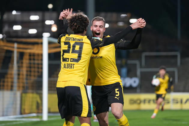 Friday, 30 01 2026 Season 2025 2026 20 Matchday Regionalliga West at Stadion Rote Erde, Dortmund, Germany BV Borussia Dortmund U23 Sportfreunde Lotte Goal celebration after the 1 1 by Mario Pejazic BVB Mathis Albert BVB