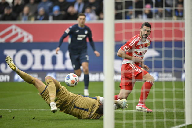 Penalty area scene, goal area scene Goal shot Action Goal chance Rani Khedira 1 FC Union Berlin FCU 08 against goalkeeper Oliver Baumann TSG 1899 Hoffenheim 01 TSG 1899 Hoffenheim vs 1 FC Union Berlin FCU 31 01 2026 DFL REGULATIONS PROHIBIT ANY USE OF PHOTOGRAPHS AS IMAGE SEQUENCES AND OR QUASI VIDEO TSG 1899 Hoffenheim vs 1 FC Union Berlin FCU