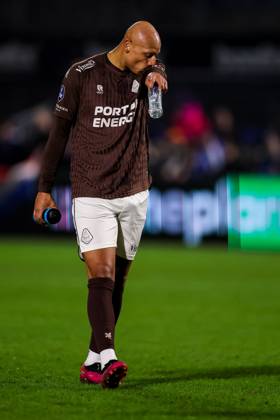 ZWOLLE, 31-01-2026 , MAC³PARK Stadion , season 2025 2026 , Dutch Eredivisie Football , match between PEC Zwolle and Telstar , picture shows Telstar-player Kay Tejan looks dejected PEC - Telstar x201222187x Copyright: