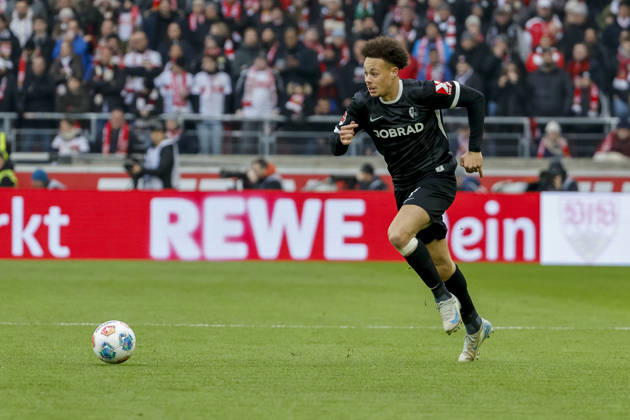 Derry Scherhant SC Freiburg, 07 on the ball , Germany, Football, 1 Bundesliga, Matchday 20, 2025 2026, VfB Stuttgart vs SC Freiburg, 01 02 2026, Stuttgart MHP Arena Germany Copyright: xGrantxHubbsx