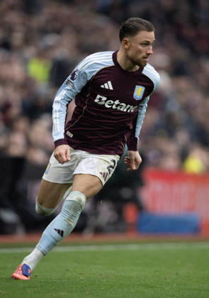 Aston Villa v Brentford - Premier League BIRMINGHAM, ENGLAND - FEBRUARY 1: Matty Cash of Aston Villa during the Premier League match between Aston Villa and Brentford at Villa Park on February 1, 2026 in Birmingham, United Kingdom. Birmingham Villa Park England United Kingdom Copyright: xVisionhausx 776340586