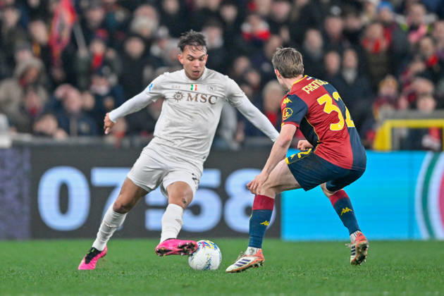 Genoa™s Morten Frendrup fights for the ball during the Serie A soccer match between Genoa and Napoli at the Luigi Ferraris Stadium in Genoa, Italy - Saturday, February 07, 2026. - Soccer . Copyright: xTanoxPecoraro LaPressex