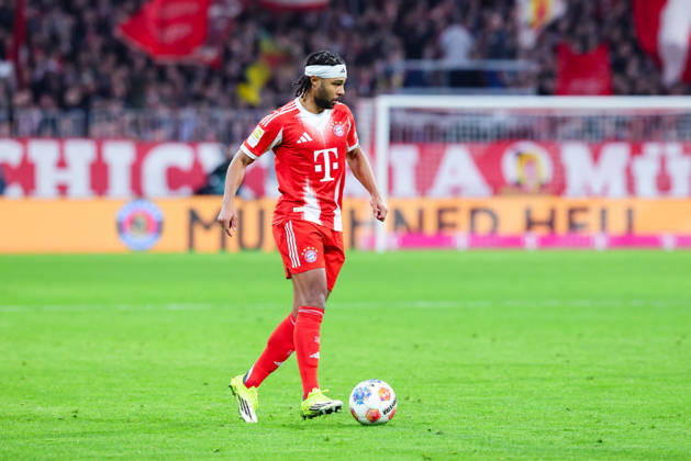 Serge Gnabry 7, FC Bayern München at the match between FC Bayern München v TSG 1899 Hoffenheim, Football, Men, Bundesliga, 2025 2026, Matchday 21 on 08 02 2026 in Munich, Allianz Arena DFL and DFB regulations prohibit any use of photographs as image sequences and or quasi video Bayern Germany