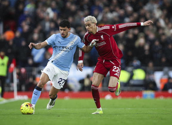 Liverpool v Manchester City, FA Premier League 08.02.26 Liverpool v Manchester City, FA Premier League Bradley Ormesher The Times Hugo Ekitiké of Liverpool and Matheus Nunes of Manchester City Copyright: xBradleyxOrmesherx NINTCHDBPICT001057455363