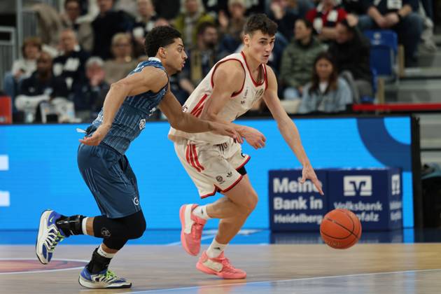 v li Kevin McClain MLP Academics Heidelberg, 03 , Xavier Rathan Mayes, 00 GER, BBL, MLP Academics Heidelberg vs FC Bayern Muenchen, easycredit Basketball Bundesliga, 19 Matchday, Season, 2025 2026, 08 02 2026 GER, MLP Academics Heidelberg vs FC Bayern Muenchen, Basketball, easycredit Basketball Bundesliga, 19 Matchday, Season, 2025 2026, 08 02 2026 Heidelberg Copyright: xEibner-Pressefoto JoergxHirschx EP_JHH