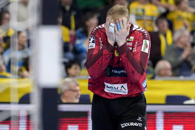 David Späth Goalkeeper, RNL, 29 , single picture, single photo, action, action, looking disappointed, disappointment, frustration, disappointed, pessimistic, 11 02 2026, Mannheim Germany , Handball, Bundesliga, Rhein Neckar Löwen THW Kiel xozx