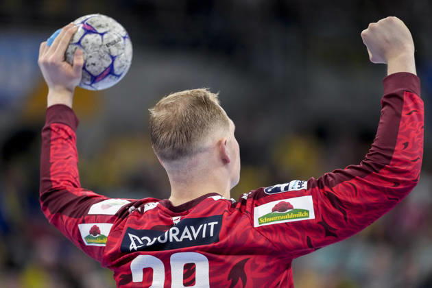 David Späth Goalkeeper, RNL, 29 , single picture, single photo, action, action, cheer, cheering, celebration, joy, rejoice, rejoicing, confident, optimistic, positive, game scene, 11 02 2026, Mannheim Germany , Handball, Bundesliga, Rhein Neckar Löwen THW Kiel xozx