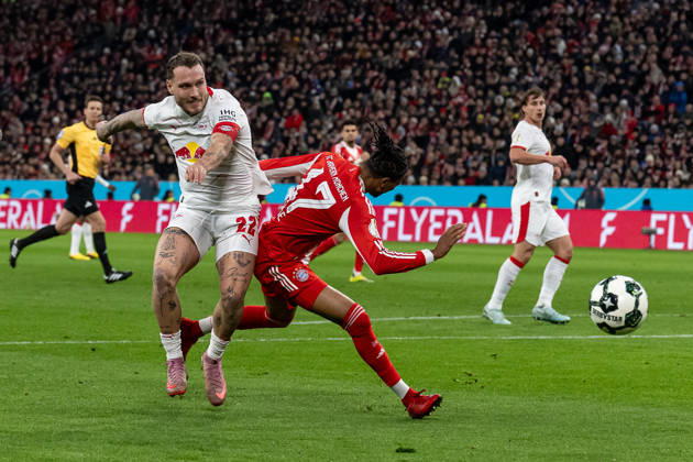 Fight for the ball duel between Michael Olise FC Bayern Muenchen, 17 and David Raum RB Leipzig, 22 GER, FC Bayern Muenchen vs RB Leipzig, Football, DFB Pokal, Quarterfinal, Season 2025 2026, 11 02 2026 DFL DFB REGULATIONS PROHIBIT ANY USE OF PHOTOGRAPHS as IMAGE SEQUENCES and or QUASI VIDEO GER, FC Bayern Muenchen vs RB Leipzig, Football, DFB Cup, quarter-finals, 2025 2026 season, 11 02 2026 Muenchen Copyright: xEibner-Pressefoto HeikexFeinerx EP_HFR