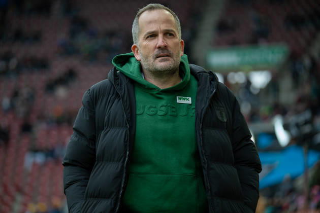 Manuel Baum FC Augsburg, Head Coach , GER, FC Augsburg vs 1 FC Heidenheim, Football, Bundesliga, Matchday 22, Season 2025 2026, 15 02 2026, DFL DFB REGULATIONS PROHIBIT ANY USE OF PHOTOGRAPHS AS IMAGE SEQUENCES AND OR QUASI VIDEO, GER, FC Augsburg vs 1 FC Heidenheim, Football, Bundesliga, Matchday 22, Season 2025 2026, 15 02 2026 Heidenheim Copyright: xEibner-Pressefotox EP_EER