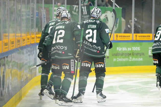 Goal,Goal celebration for the Bietigheim Steelers 3 0 goal by Marek Racuk Bietigheim Steelers, 17 Bietigheim Steelers vs Eispiraten Crimmitschau, Ice Hockey, DEL 2, 47 Matchday, Season 2025 2026, 20 02 2026 Bietigheim Steelers vs Eispiraten Crimmitschau, Ice Hockey, DEL 2, 47 Matchday, Season 2025 2026, 20 02 2026 Bietigheim Copyright: xEibner-Pressefotox EP_TBR