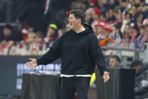 Merlin Polzin Hamburger SV, Coach , Facial expression, Facial expression, Emotion , Germany, Soccer, 1 Bundesliga, 23 Matchday, 2025 2026, 1 FSV Mainz vs Hamburger SV, 20 02 2026, Mainz Mewa Arena Germany Copyright: xGrantxHubbsx