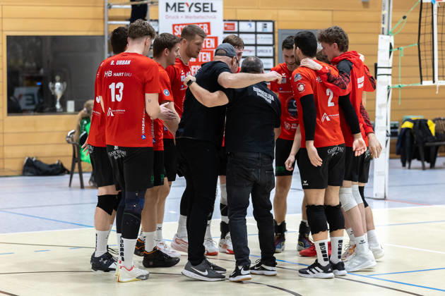 Team, squad, cheers, jubilation, positive emotions, positive emotion, end of match, SV Schwaig Volleyball CERATONIA Volleys Eltmann , Volleyball, 2 Bundesliga Sued, 22 Matchday, 21 02 2026 SV Schwaig Volleyball CERATONIA Volleys Eltmann , Volleyball, 2 Bundesliga Sued, 22 Matchday, 21 02 2026 Schwaig Copyright: xEibner-Pressefoto G.xSantemizx EP_GSZ