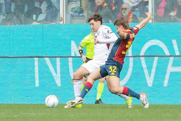 GenoaÕs Morten Frendrup fights for the ball during the Serie A soccer match between Genoa and Torino at the Luigi Ferraris Stadium in Genoa, Italy - Sunday, February 22, 2026. - Soccer . Copyright: xTanoxPecoraro LaPressex