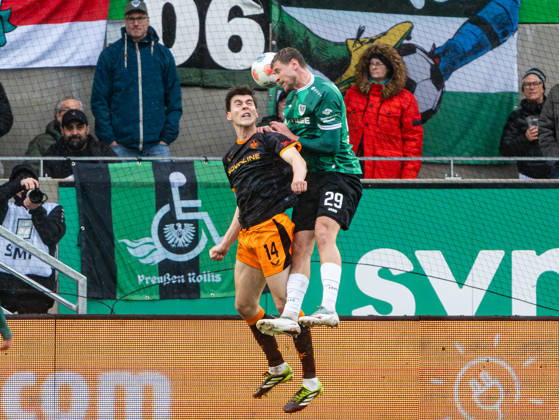 Jacob Rasmussen 1 FC Kaiserslautern, 14 in header duel against Imad Rondic SC Preussen Muenster, 29 Preussen Muenster vs 1 FC Kaiserslautern, Soccer, 2 Bundesliga, Matchday 23, Season 2025 2026, 22 02 2026 DFL REGULATES PROHIBIT ANY USE OF PHOTOGRAPHS AS IMAGE SEQUENCES AND OR QUASI VIDEO, Preussen Muenster vs 1 FC Kaiserslautern, Football, 2 Bundesliga, Matchday 23, Season 2025 2026, 22 02 2026 Muenster Copyright: xEibner-Pressefoto DamianxKruczynx EP_DKI