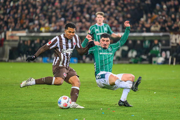 Soccer I Men I Season 2025 2026 I Bundesliga I 23 Matchday I FC St Pauli SV Werder Bremen I 22 02 2026 Joel Chima Fujita 16, FC St Pauli , Cameron Castro 18, SV Werder Bremen Hamburg Millerntor Stadion Hamburg Germany Copyright: xLobecax xHenningxRohlfsx