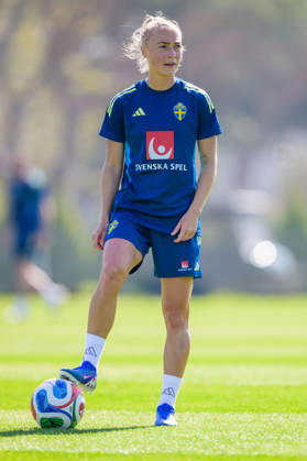 260226 Hanna Bennison of the Swedish women s national football team at a training session on February 26, 2026 in Albuferia Photo Ludvig Thunman BILDBYRAN code LT LT0774 fotboll football soccer fotball träning practice training sverige sweden dam bbeng  Copyright: LUDVIGxTHUNMAN BB260226LT042