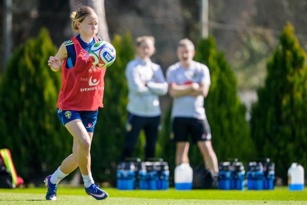 260226 Matilda Vinberg of the Swedish women s national football team at a training session on February 26, 2026 in Albuferia Photo Ludvig Thunman BILDBYRAN code LT LT0774 fotboll football soccer fotball träning practice training sverige sweden dam bbeng Copyright: LUDVIGxTHUNMAN BB260226LT047
