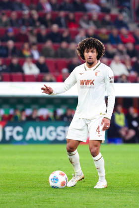 Han Noah Massengo 4, FC Augsburg at the match between FC Augsburg v 1 FC Köln, Football, Men, Bundesliga, 2025 2026, 24 Matchday on 27 02 2026 in Augsburg, WWK ARENA DFL and DFB regulations prohibit any use of photographs as image sequences and or quasi video Bayern Germany