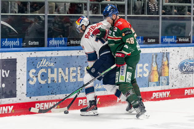 Battle for the puck duel between Taro Hirose EHC Red Bull Muenchen, 17 and Maximilian Renner Augsburger Panther, 58 GER, Augsburger Panther vs EHC Red Bull Muenchen, Ice Hockey, DEL, 46 Matchday, Season 2025 2026, 27 02 2026 GER, Augsburger Panther vs EHC Red Bull Muenchen, Ice Hockey, DEL, 46 Matchday, Season 2025 2026, 27 02 2026 Augsburg Copyright: xEibner-Pressefoto HeikexFeinerx EP_HFR