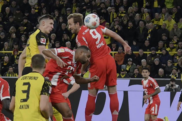 Nico Schlotterbeck Dortmund 4 scores the goal for 1 0 28 02 2026 ¢ Football ¢ Borussia Dortmund vs FC Bayern Muenchen , Signal Iduna Park, Dortmund, DFB DFL REGULATIONS PROHIBIT ANY USE OF PHOTOGRAPHS AS IMAGE SEQUENCES AND OR QUASI VIDEO Copyright: xpepphotox xHorstxMauelshagenx pep00321, pep_20260228_hm_293891
