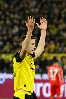 Dortmund, Germany, 28 02 26, Nico Schlotterbeck Borussia Dortmund gestures during the Bundesliga 1 match between Borussia Dortmund FC Bayern Muenchen at Signal Iduna Park in Dortmund Photo by Joachim Bywaletz DFB DFL REGULATIONS PROHIBIT ANY USE OF PHOTOGRAPHS AS IMAGE SEQUENCES AND OR QUASI VIDEO Copyright: JoachimxBywaletz xJB-Sportfoto