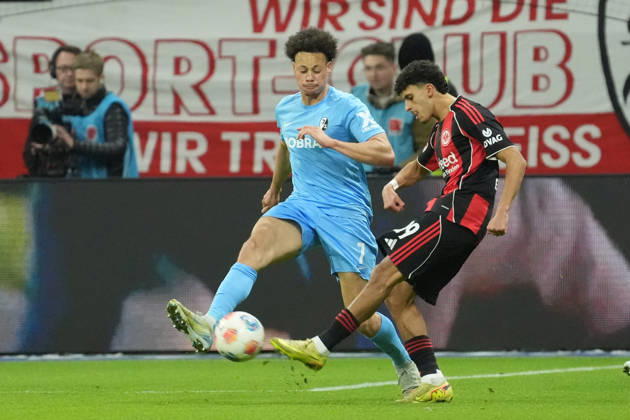 Ayoube Amaimouni Echghouyab Eintracht Frankfurt pulls away against Derry Scherhant SC Freiburg, 7 Frankfurt 01 03 2026 Eintracht Frankfurt vs SC Freiburg, Deutsche Bank Park, 24 Matchday Bundesliga