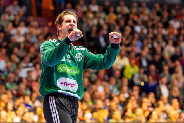 Joel Birlehm TSV Hannover Burgdorf, Nr 35 L R , TSV Hannover Burgdorf orange against Kadetten Schaffhausen black 3 Matchday of the Main Round EHF European League 2025 2026 01 03 2026, Swiss Life Hall Hannover, GER , Copyright: xJanxGuentherx xTSVxHannover-Burgdorfx