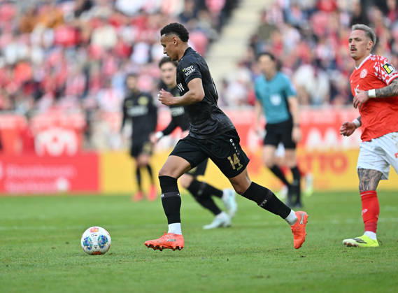 Soccer I Men I Season 2025 2026 I Bundesliga I 25 Matchday I 1 FSV Mainz 05 VFB Stuttgart I 07 03 2026 Luca Jaquez 14, VFB Stuttgart on the ball Mainz MEWA Arena Rheinland Pfalz Germany Copyright: xLobeca MaraxWolfx