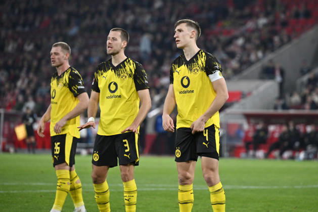 Nico Schlotterbeck Borussia Dortmund , Waldemar Anton Borussia Dortmund , Julian Ryerson Borussia Dortmund 07 03 2026, Football 1 Bundesliga, Season 2025 2026, 25 Matchday, 1 FC Köln Borussia Dortmund 1 2 DFL regulations prohibit any use of photographs as image sequences and or quasi video Koeln RheinEnergieStadion Nordrhein Westfalen Germany Team2
