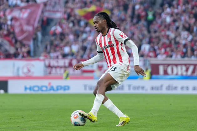 Jordy Makengo SC Freiburg, 33 on the ball , Germany, Soccer, 1 Bundesliga, 25 Matchday, 2025 2026, SC Freiburg vs Bayer 04 Leverkusen, 07 03 2026, Europa Park Stadion, Freiburg, Germany DFL REGULATIONS PROHIBIT ANY USE OF PHOTOGRAPHS AS IMAGE SEQUENCES AND OR QUASI VIDEO Freiburg Europa Park Stadion Baden Württemberg Germany Copyright: xArnexAmbergx
