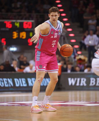 Patrick Heckmann Telekom Baskets Bonn vs SYNTAINICS MBC 23 Speiltag season 2025 26