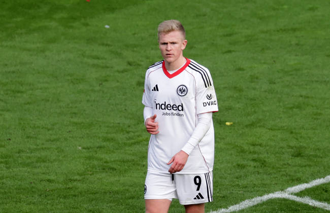 Jonathan Burkhardt Eintracht Frankfurt Football, 1 BL, Season 2025 2026, Men, FC St Pauli vs Eintracht Frankfurt, 0 0 DFL REGULATIONS PROHIBIT ANY USE OF PHOTOGRAPHS AS IMAGE SEQUENCES AND OR QUASI VIDEO