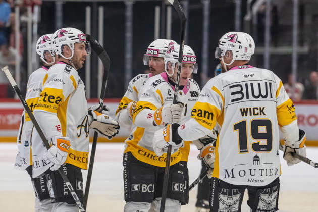 NL : Lausanne HC - HC Ajoie 09.03.2026, Lausanne, Vaudoise Arena, NL: Lausanne HC - HC Ajoie. Killian Mottet (71, HC Ajoie) celebrates his goal 1-1 during the Swiss National League Ice hockey, Eishockey championship 2025-2026 match between Lausanne HC and HC Ajoie the Monday 09.03.2026 at the Vaudoise Arena in Lausanne, Switzerland. Lausanne Vaudoise Arena Vaud Switzerland Copyright: xMediafabxPhotographyxFabricexDexGasperisx MEDIAFAB-HOCKEY-LHC-HCA-09.03.2026-HOC_7562