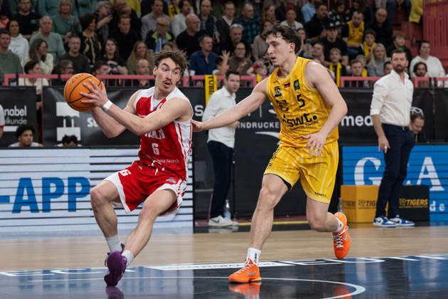 v li Jasper Guenther RheinStars Koeln, 06 , Kaya Bayram Tigers Tuebingen 05 GER, Tigers Tuebingen vs RheinStars Koeln, Men, Barmer 2 Basketball Bundesliga, ProA, Matchday 27, Season 2025 2026, 14 03 2026, GER, Tigers Tuebingen vs RheinStars Koeln, Men, Barmer 2 Basketball Bundesliga, ProA, Matchday 27, Season 2025 2026, 14 03 2026 Tuebingen Copyright: xEibner-Pressefoto WolfgangxFrankx EP_WFK