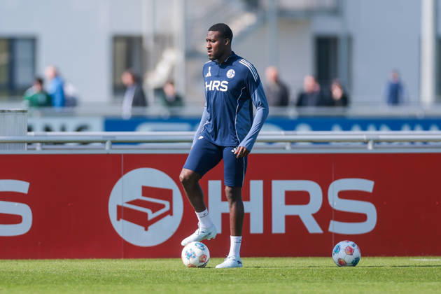 19 03 2026, Football, Training of FC Schalke 04 Bryan Lasme FC Schalke 04 Gelsenkirchen Training ground FC Schalke 04 NRW Germany xRHR PHOTO YYx Copyright: RHR-FOTOx RHR-FOTO YY