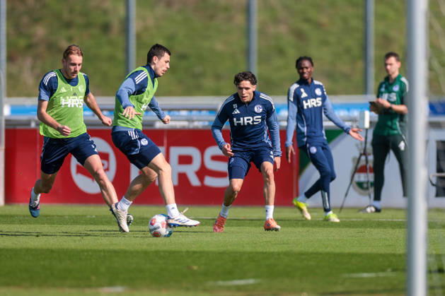 19 03 2026, Football, Training of FC Schalke 04 f l Timo Becker FC Schalke 04 , Ron Schallenberg FC Schalke 04 , Soufiane El Faouzi FC Schalke 04 Gelsenkirchen Training ground FC Schalke 04 NRW Germany xRHR PHOTO YYx Copyright: RHR-FOTOx RHR-FOTO YY