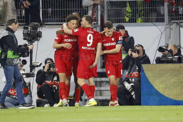 Goal celebration SC Freiburg at 5 1 by Maximilian Eggestein SC Freiburg, 08 , Germany, Football, UEFA Europa League, Round of 16, 2025 2026, SC Freiburg vs KRC Genk, 19 03 2026, Freiburg im Breisgau Europa Park Stadion Germany Copyright: xGrantxHubbsx